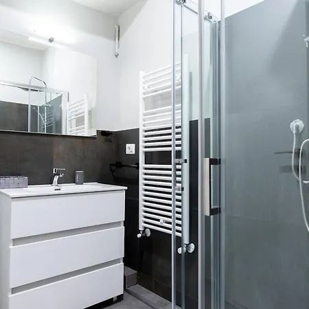 Pensión O Magenta Baylon B 4*