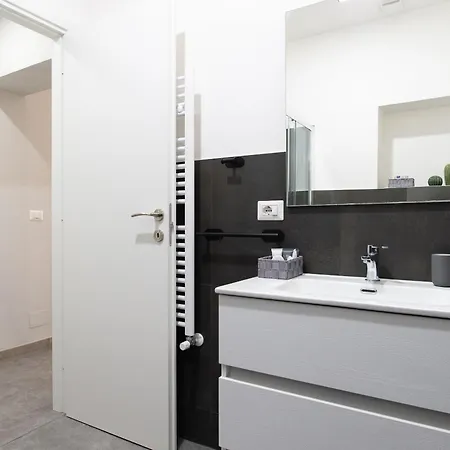 O Magenta Baylon B Pensión