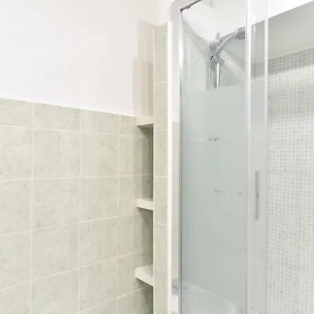 O Magenta Baylon B Roma